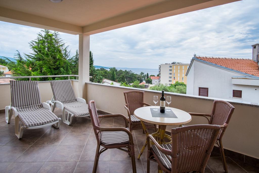 Apartments Vall Krk Town Exterior foto