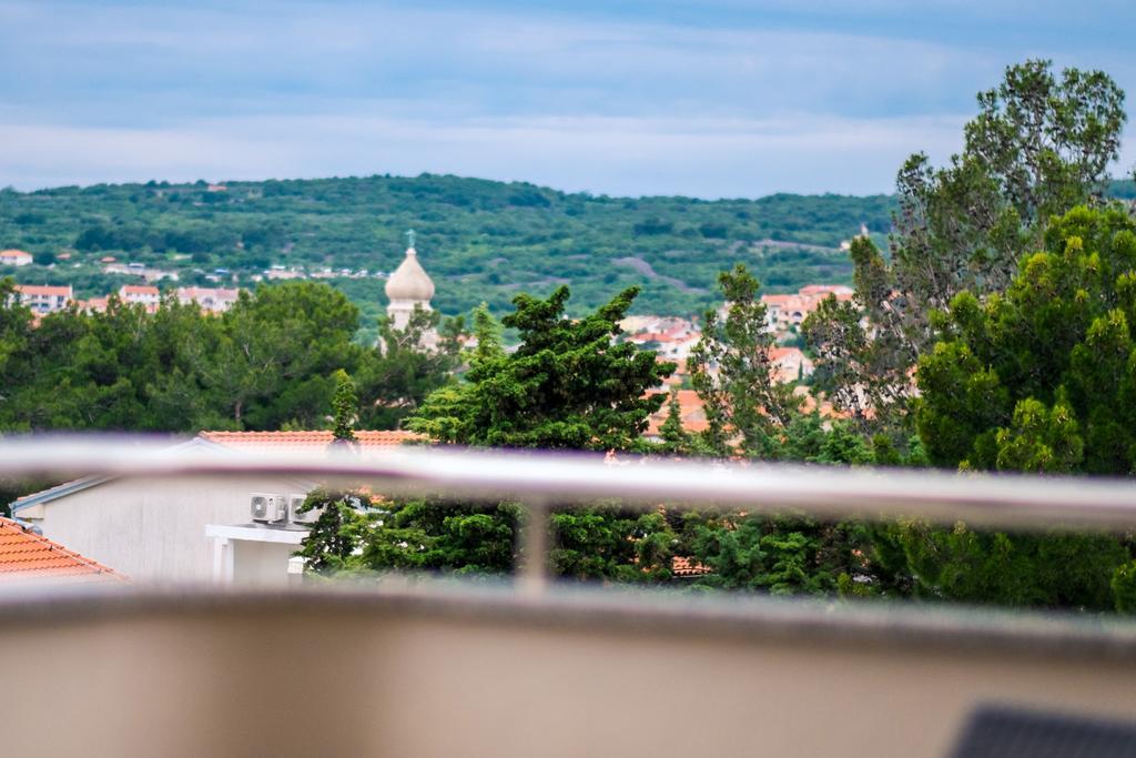 Apartments Vall Krk Town Exterior foto
